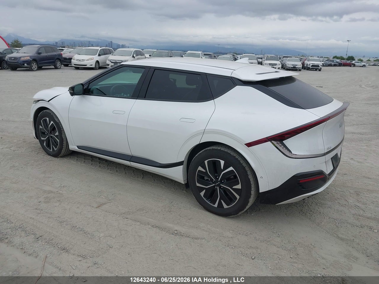 2022 KIA EV6 GT LINE thumbnail 4