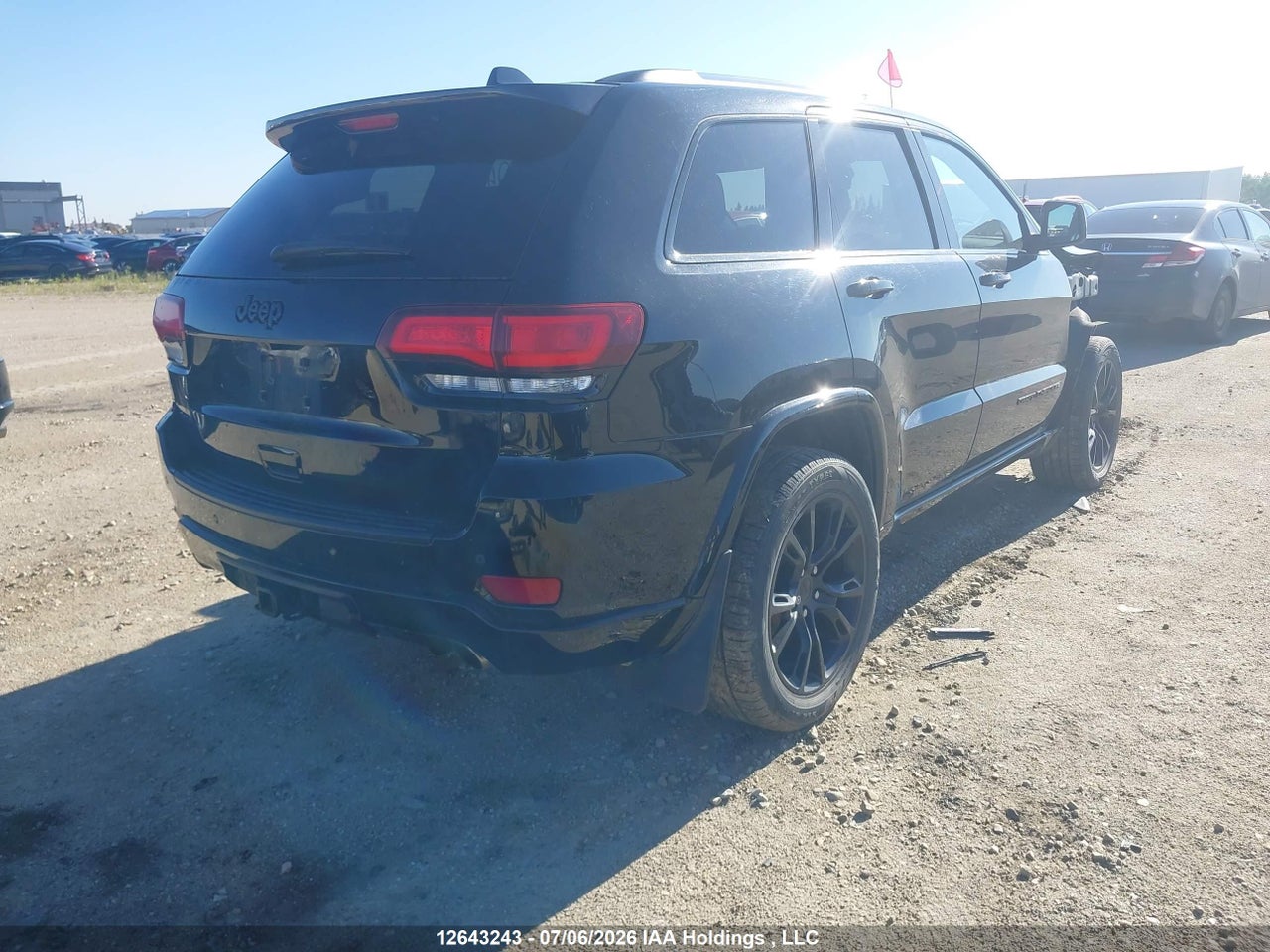 2019 JEEP GRAND CHEROKEE LAREDO thumbnail 5