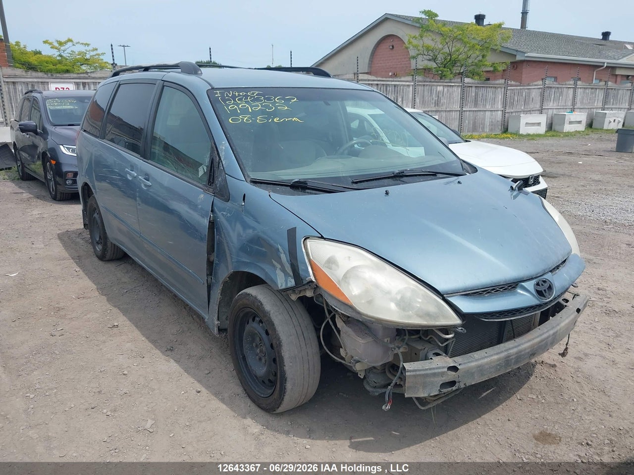 2008 TOYOTA SIENNA thumbnail 2