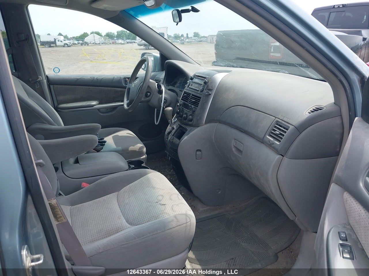 2008 TOYOTA SIENNA thumbnail 6
