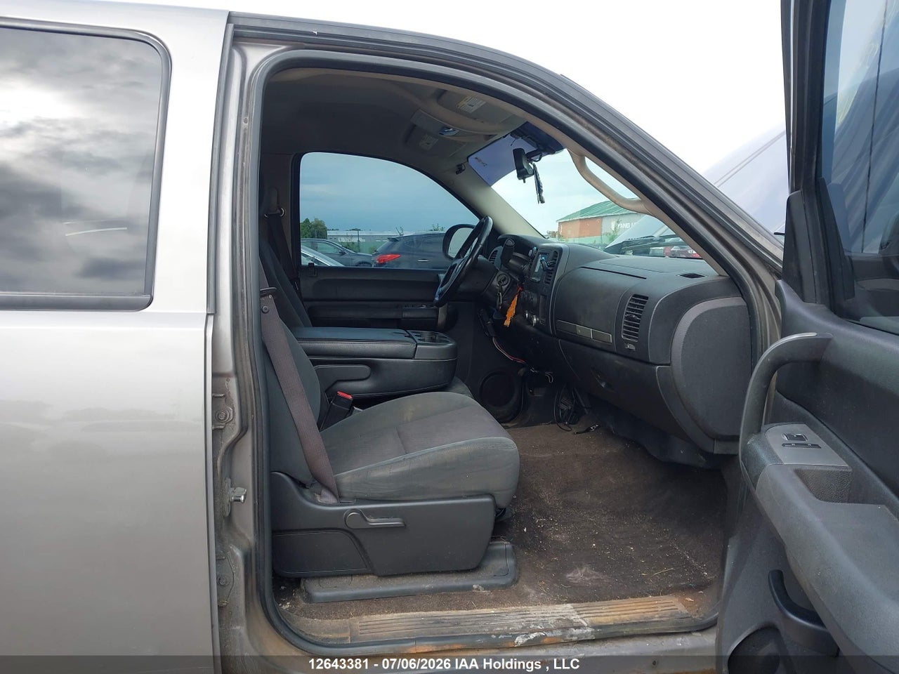 2009 CHEVROLET SILVERADO K1500 thumbnail 6