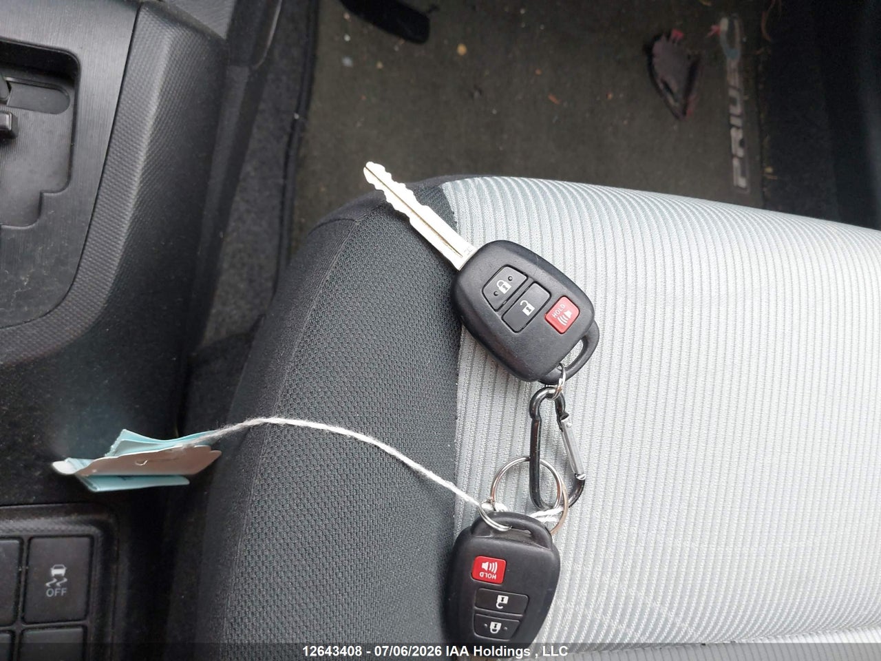 2015 TOYOTA Prius c thumbnail 12