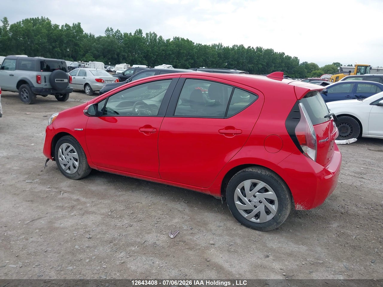 2015 TOYOTA Prius c thumbnail 4