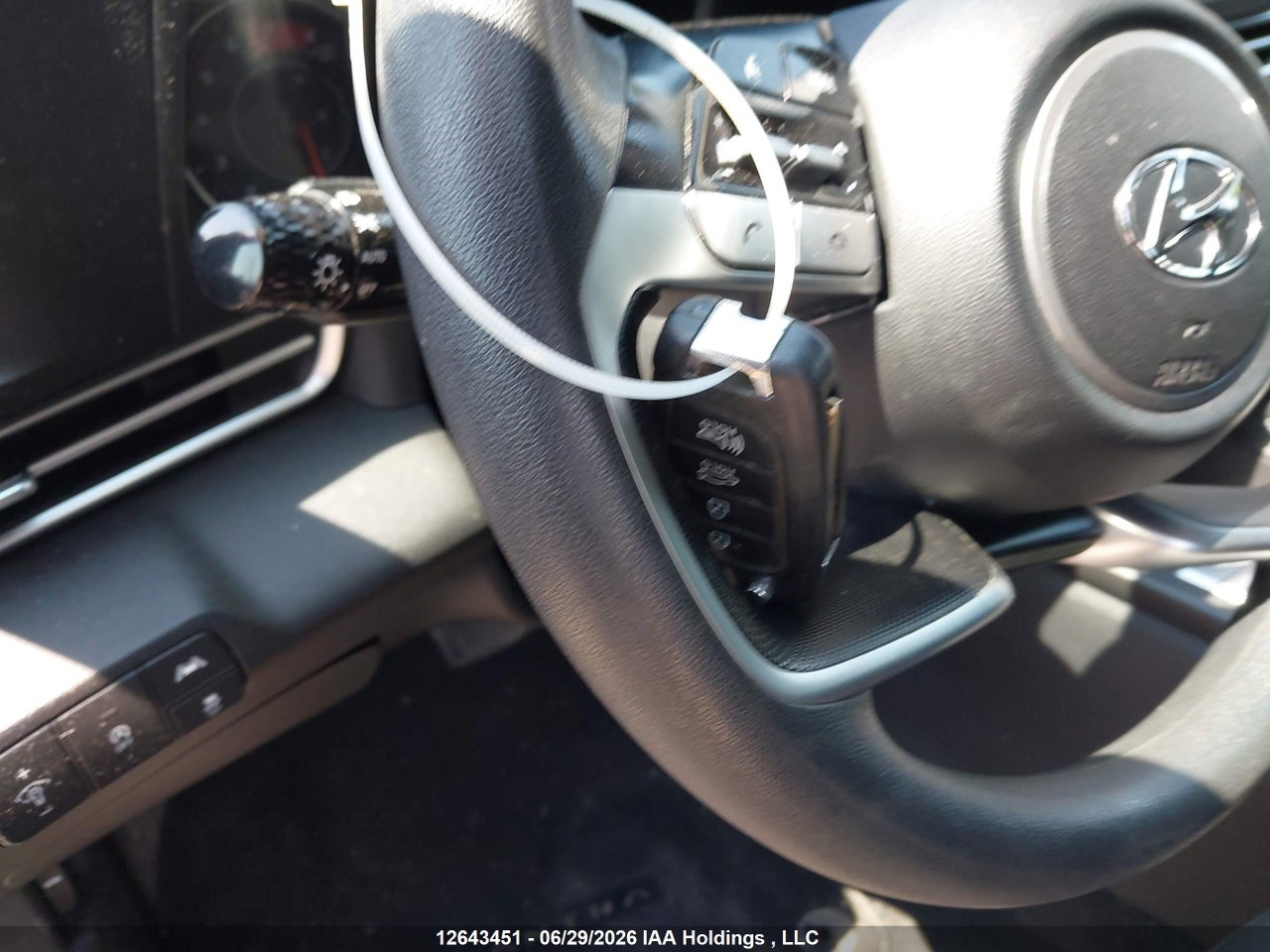2022 HYUNDAI ELANTRA ESSENTIAL IVT WITH HYUNDAI SMARTSENSE PACKAGE thumbnail 12