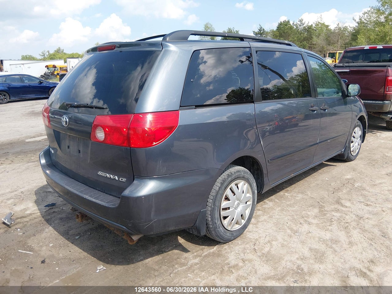 2009 TOYOTA SIENNA CE 8 PASSENGER thumbnail 5
