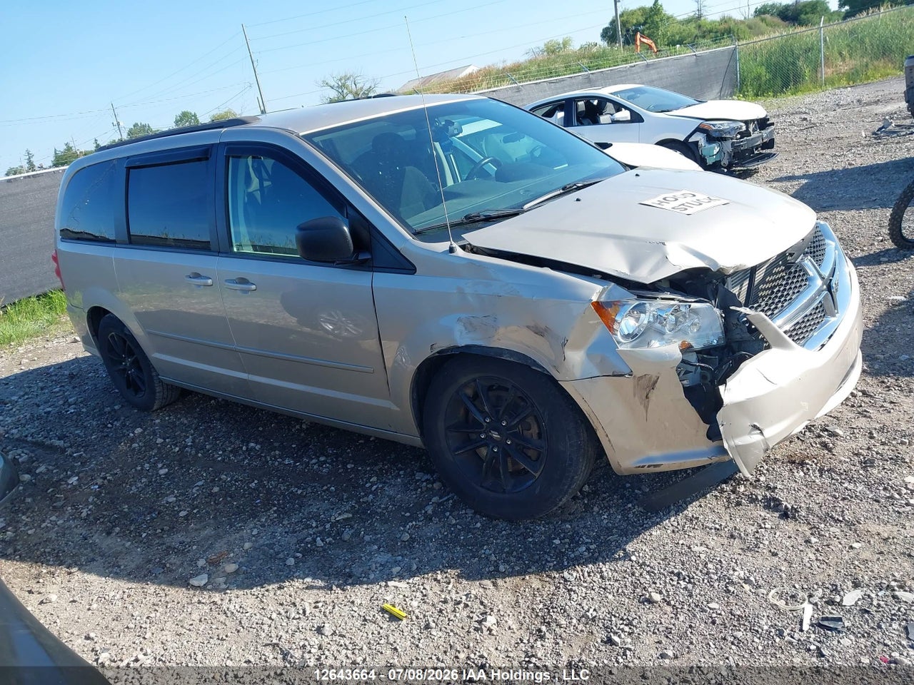 2015 DODGE GRAND CARAVAN thumbnail 2