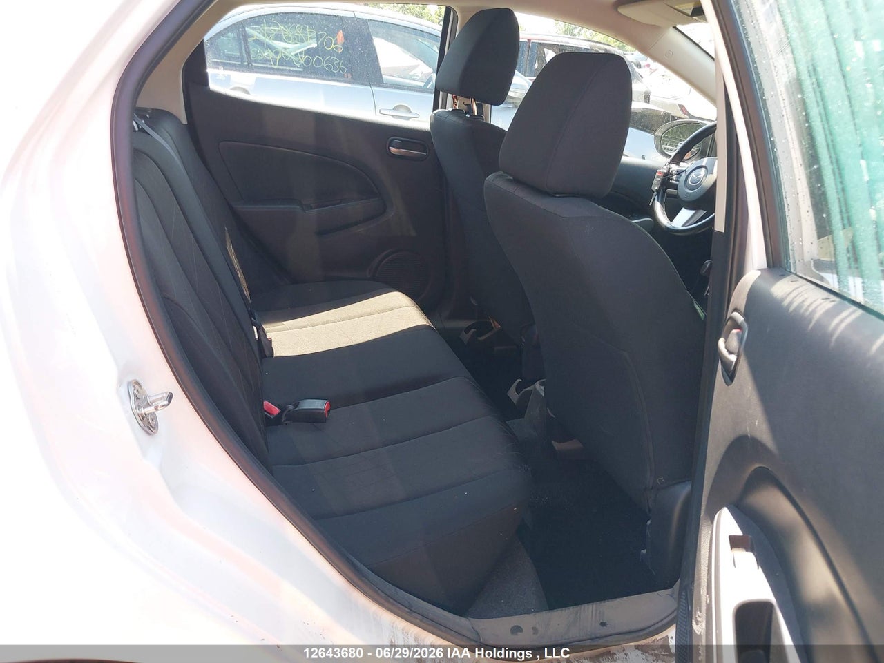 2012 MAZDA MAZDA2 thumbnail 9