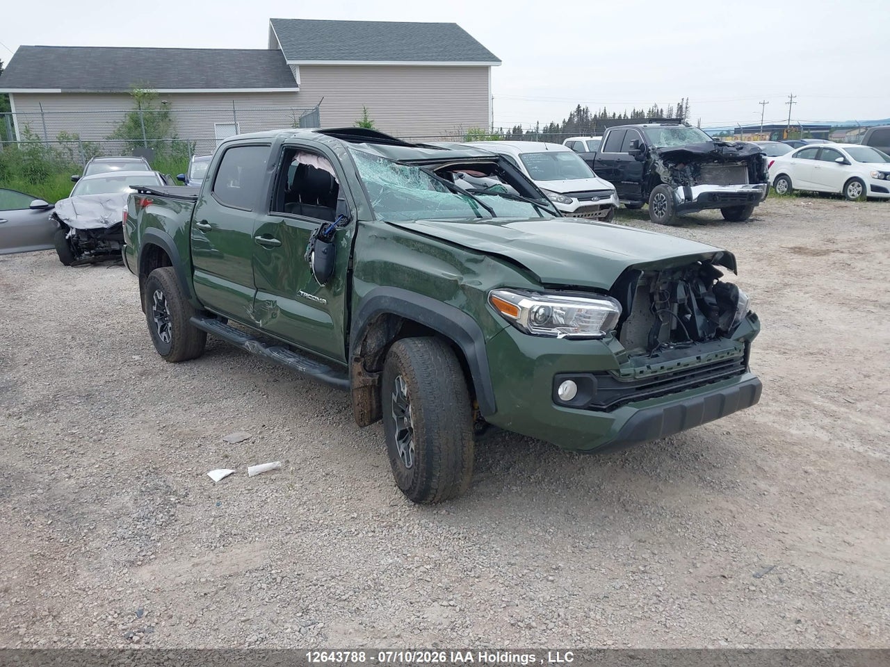 2022 TOYOTA TACOMA thumbnail 2