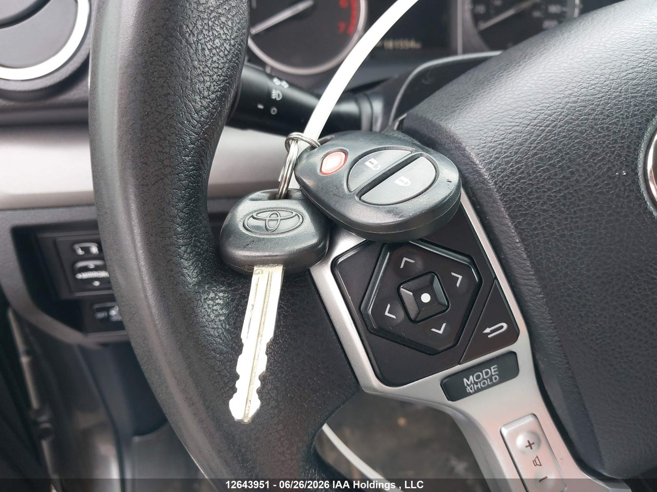 2015 TOYOTA TUNDRA SR 5.7L V8 thumbnail 12