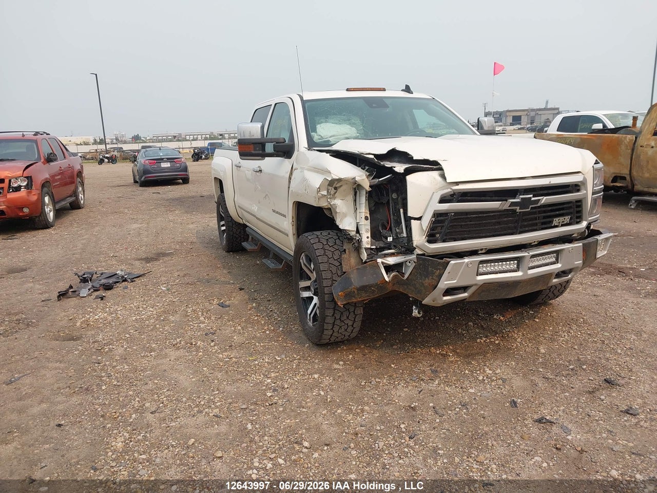 2015 CHEVROLET SILVERADO 1500 LTZ thumbnail 2