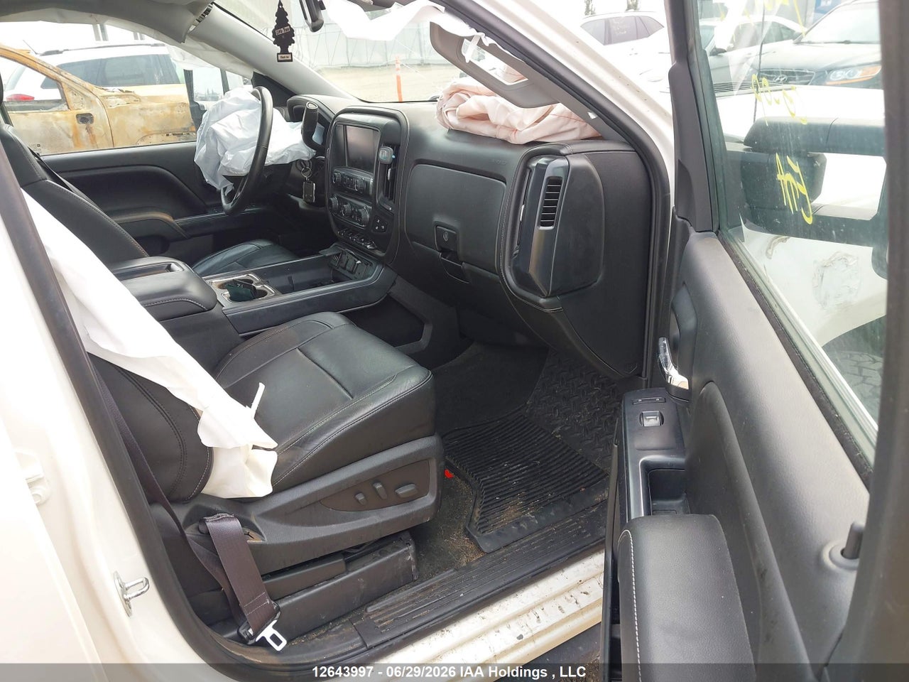 2015 CHEVROLET SILVERADO 1500 LTZ thumbnail 6