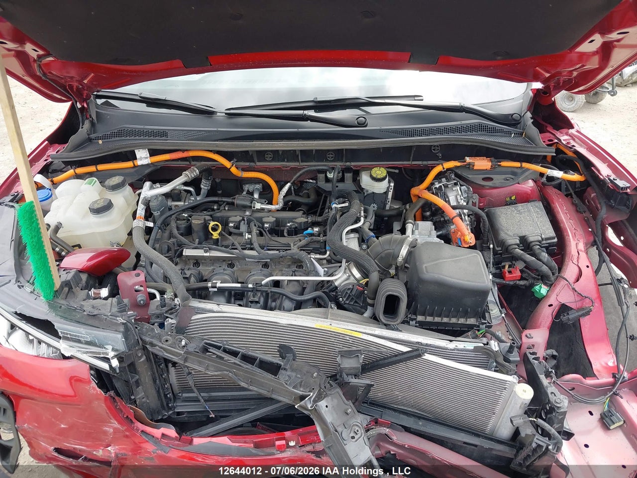2025 FORD ESCAPE PHEV thumbnail 10