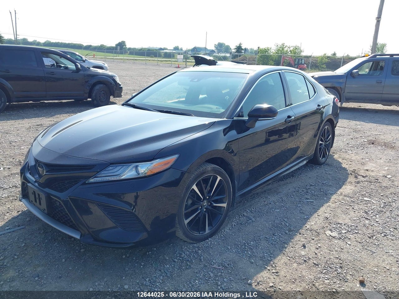 2018 TOYOTA CAMRY thumbnail 3