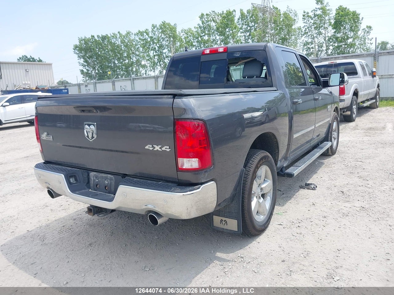 2018 RAM 1500 SLT thumbnail 5