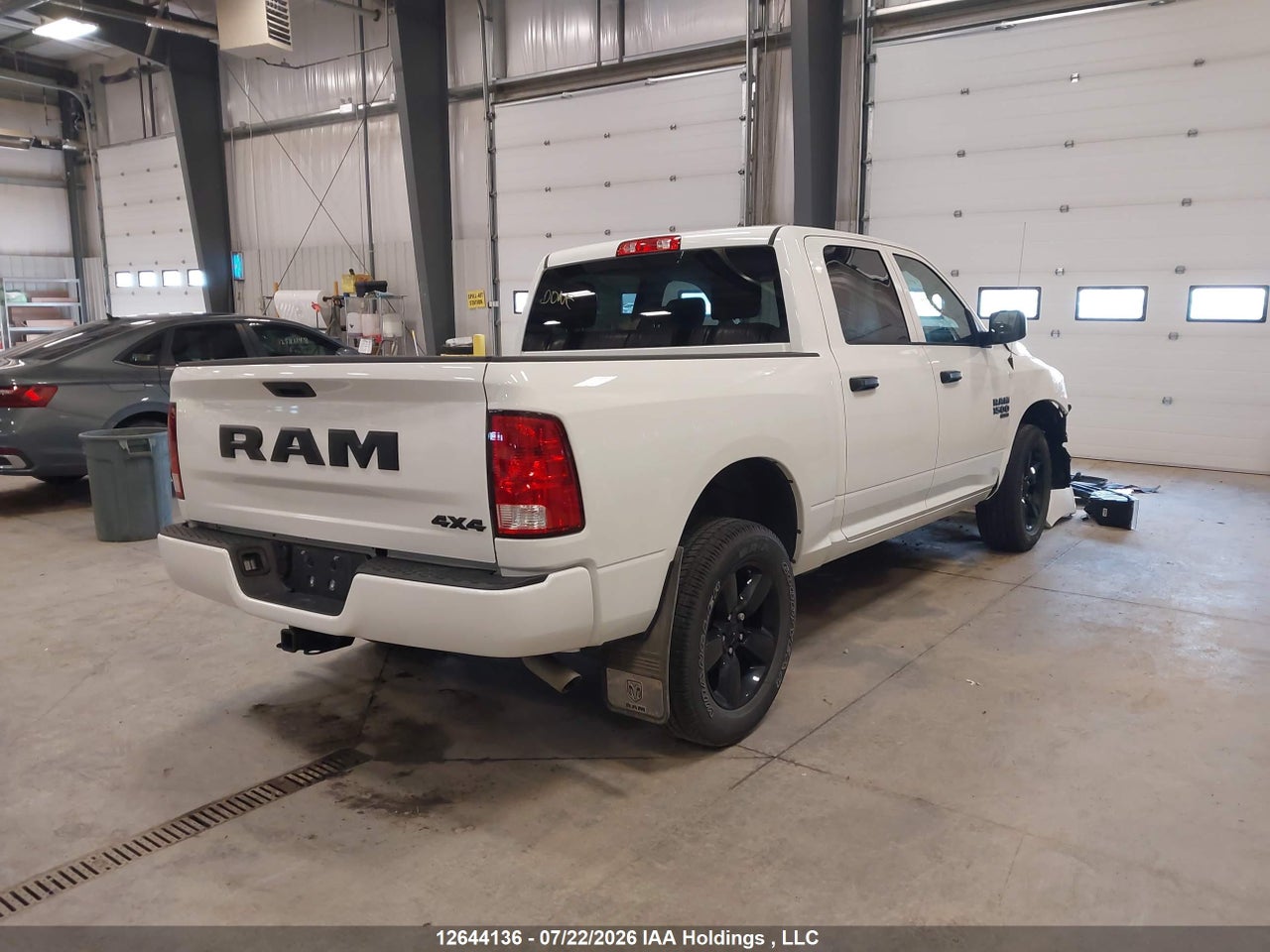 2023 RAM 1500 CLASSIC TRADESMAN thumbnail 5