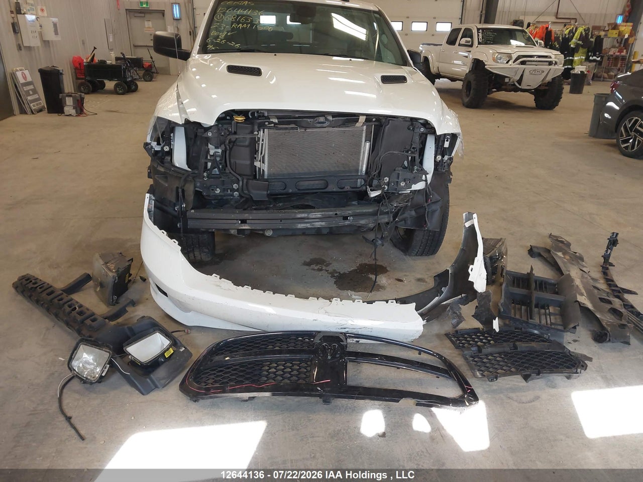 2023 RAM 1500 CLASSIC TRADESMAN thumbnail 7