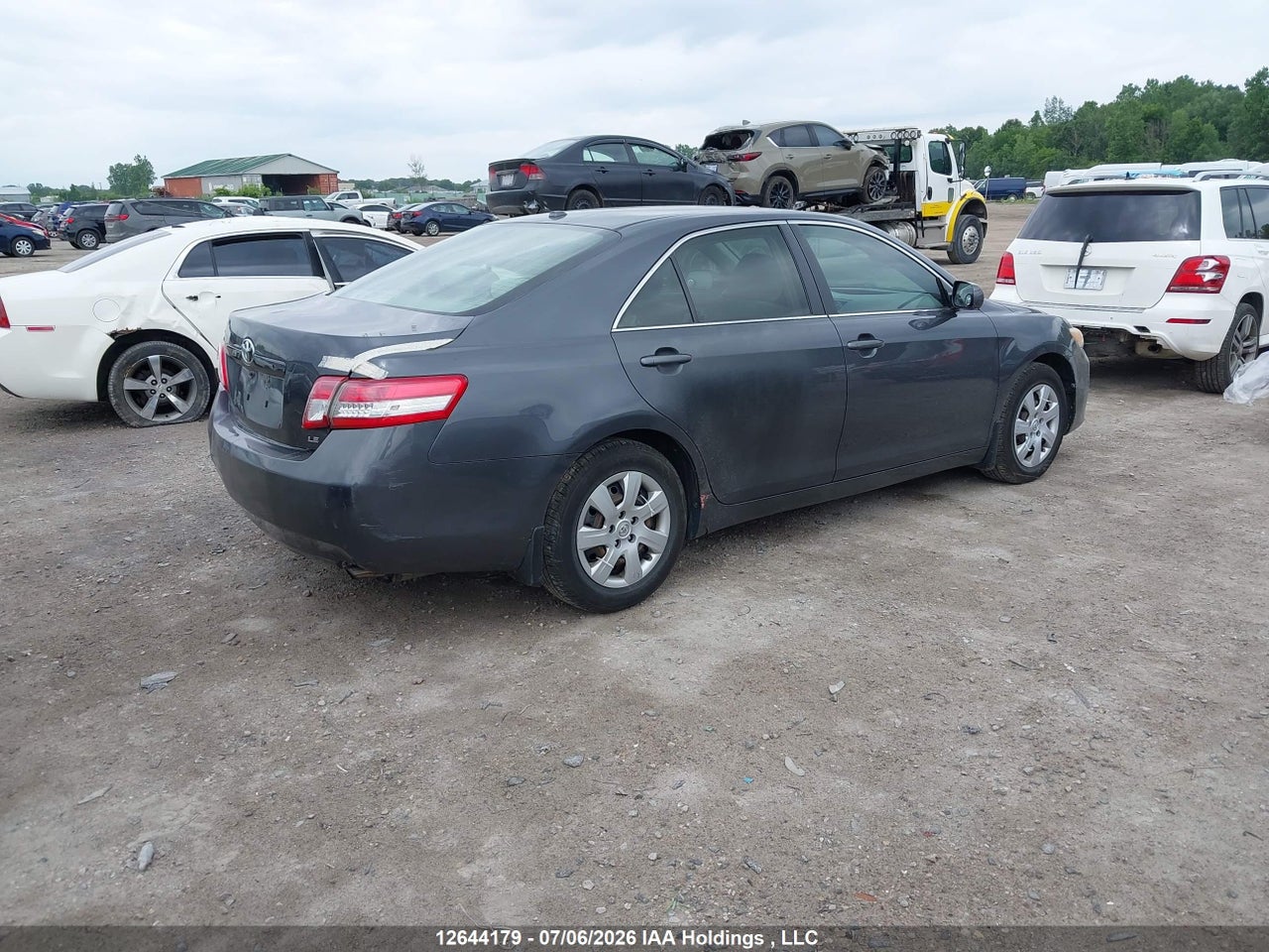 2010 TOYOTA CAMRY LE thumbnail 5