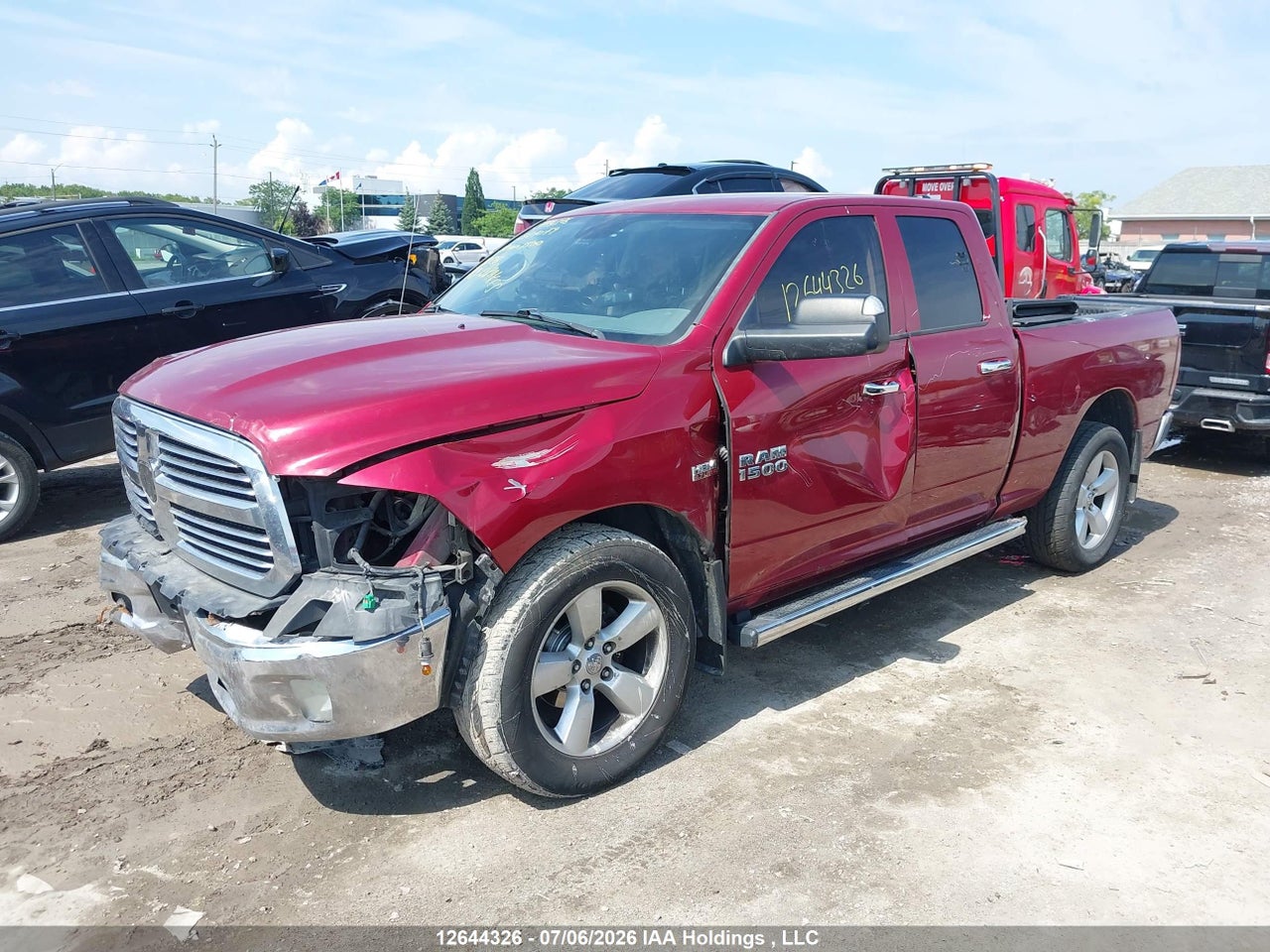 2013 RAM 1500 SLT thumbnail 3