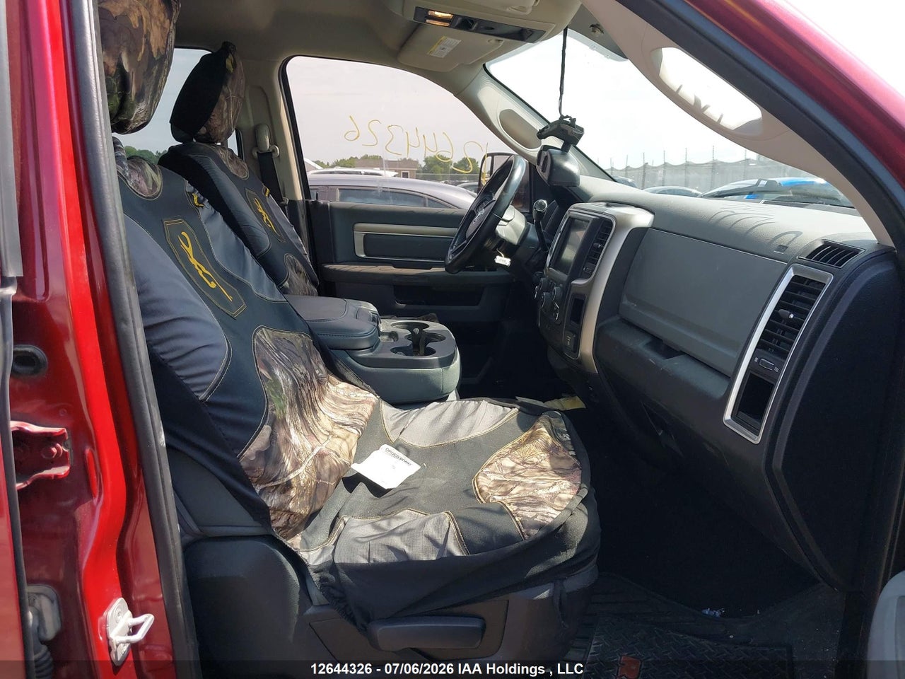 2013 RAM 1500 SLT thumbnail 6