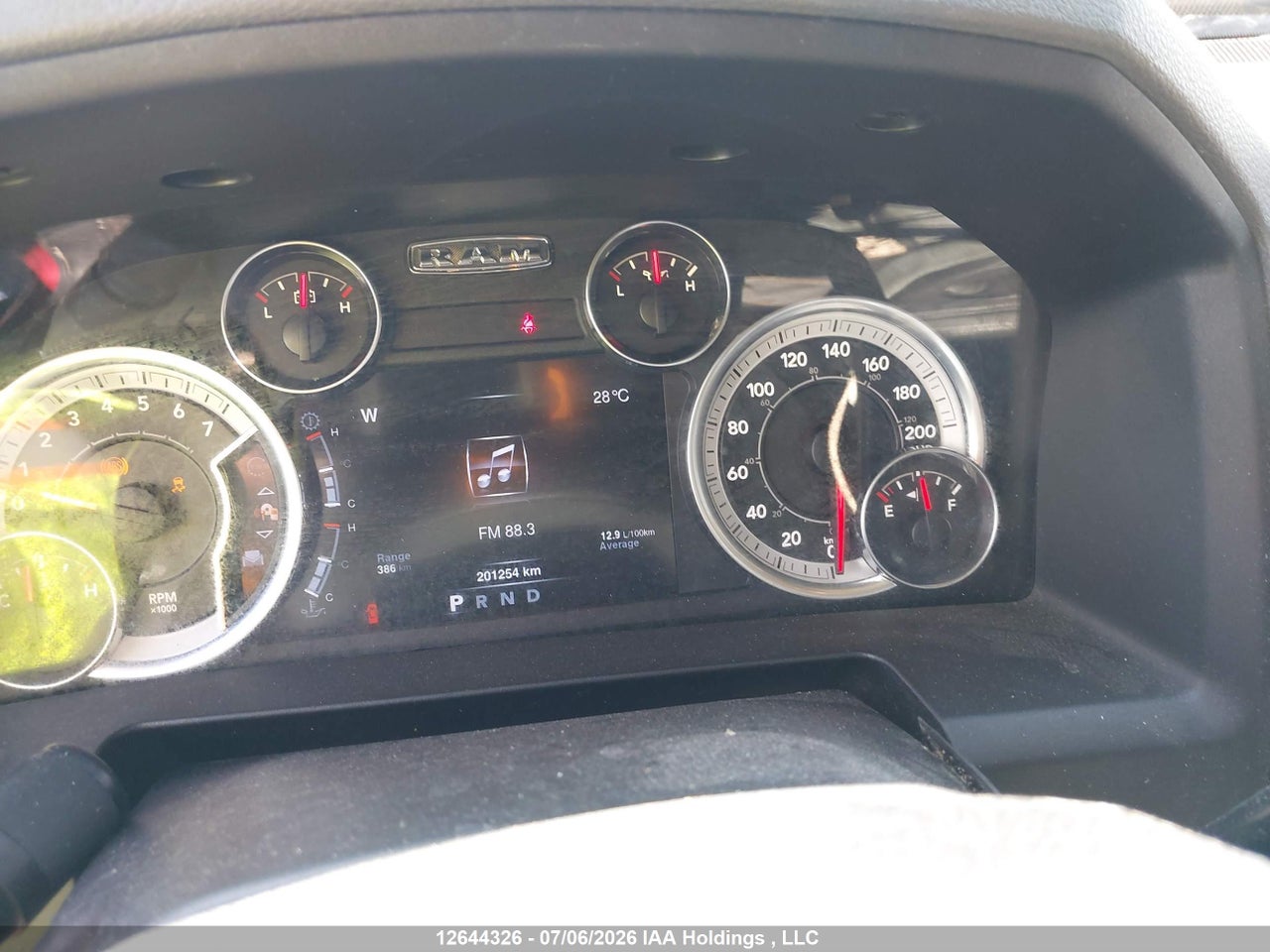 2013 RAM 1500 SLT thumbnail 8