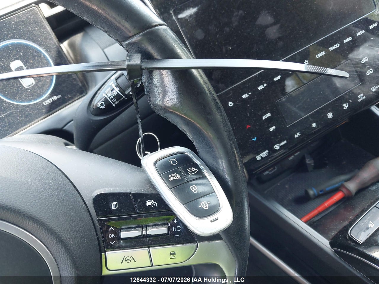 2023 HYUNDAI TUCSON HYBRID thumbnail 12