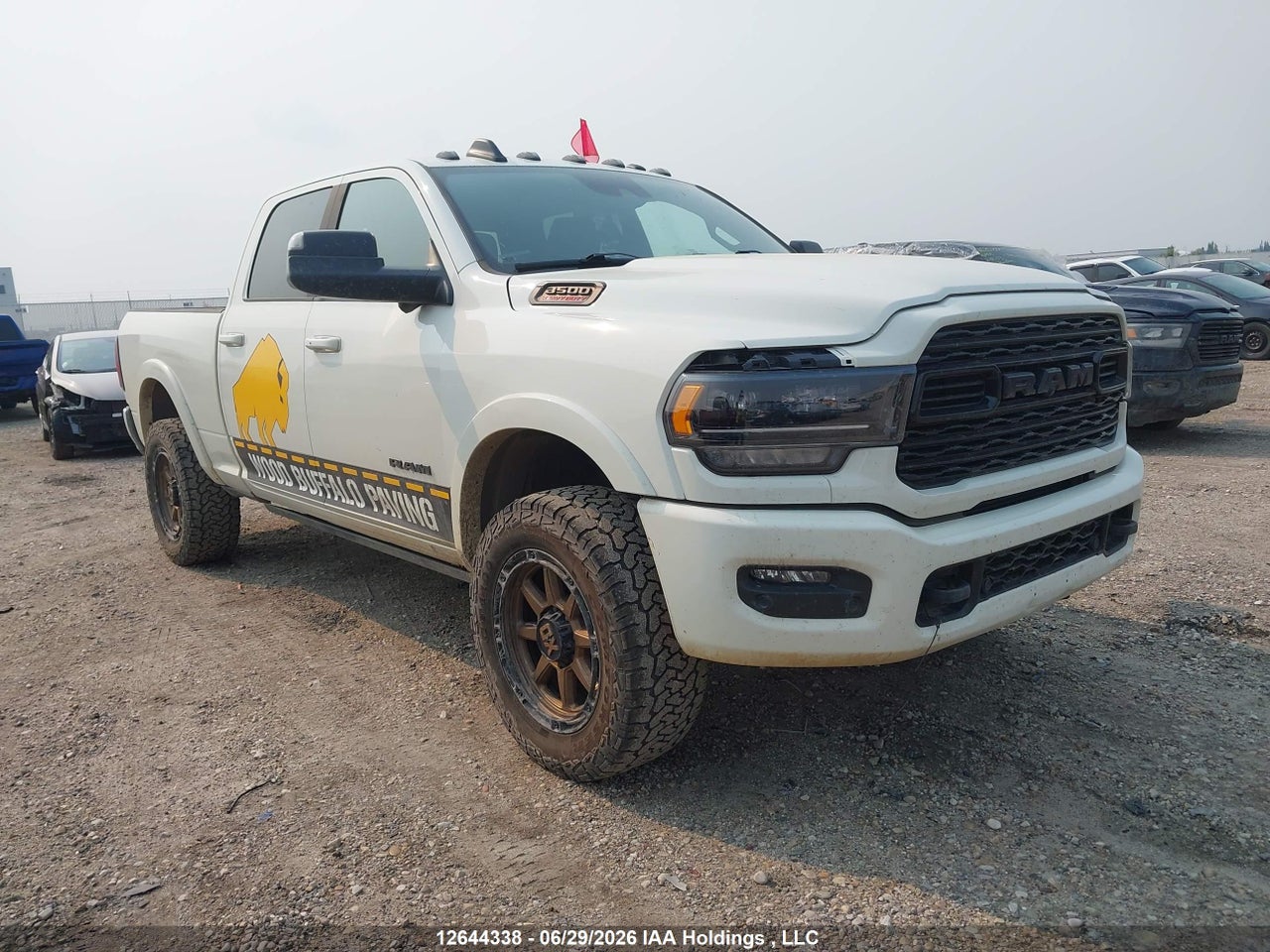 2022 RAM 3500 LIMITED thumbnail 2