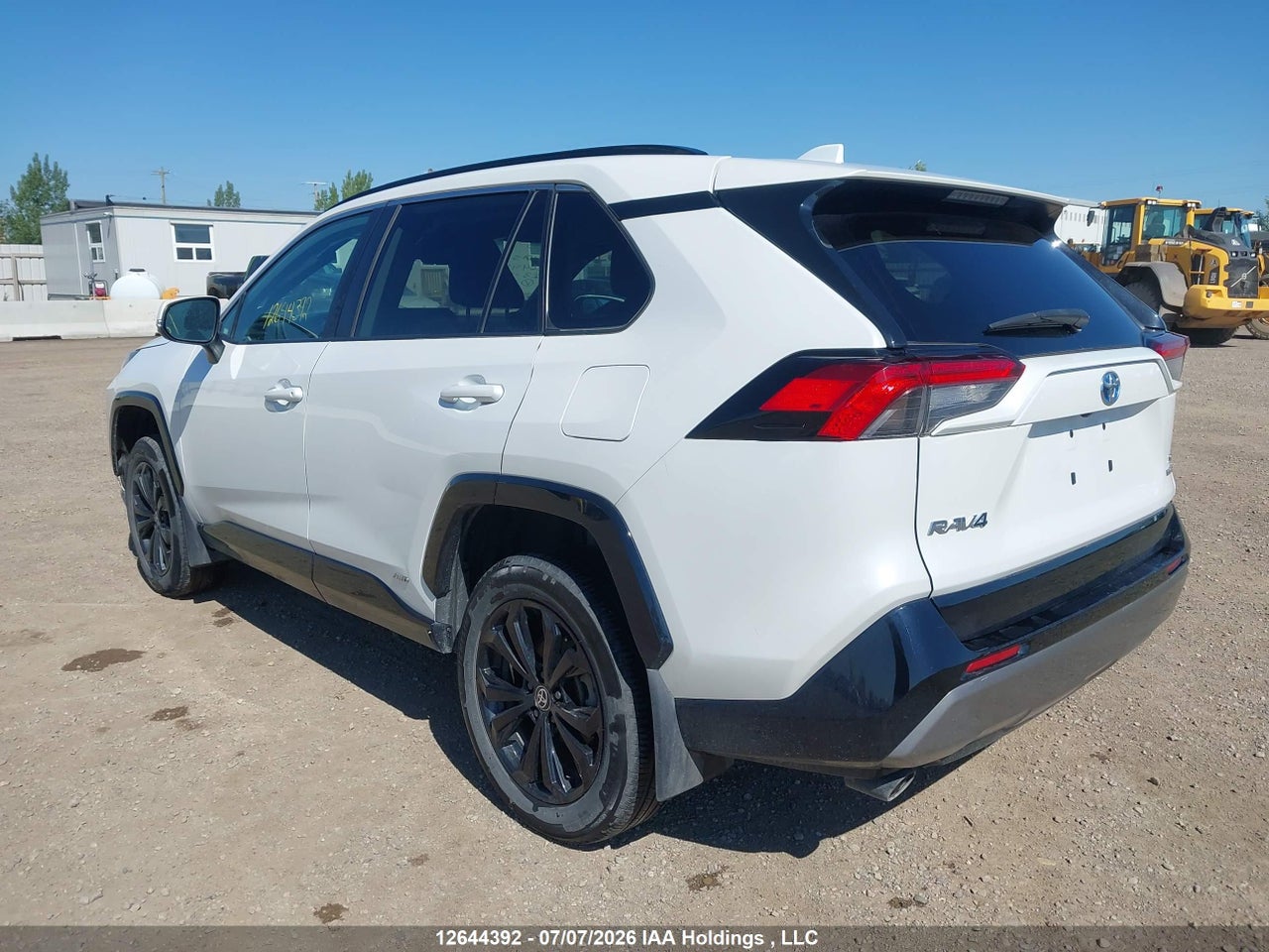 2023 TOYOTA RAV4 SE thumbnail 4