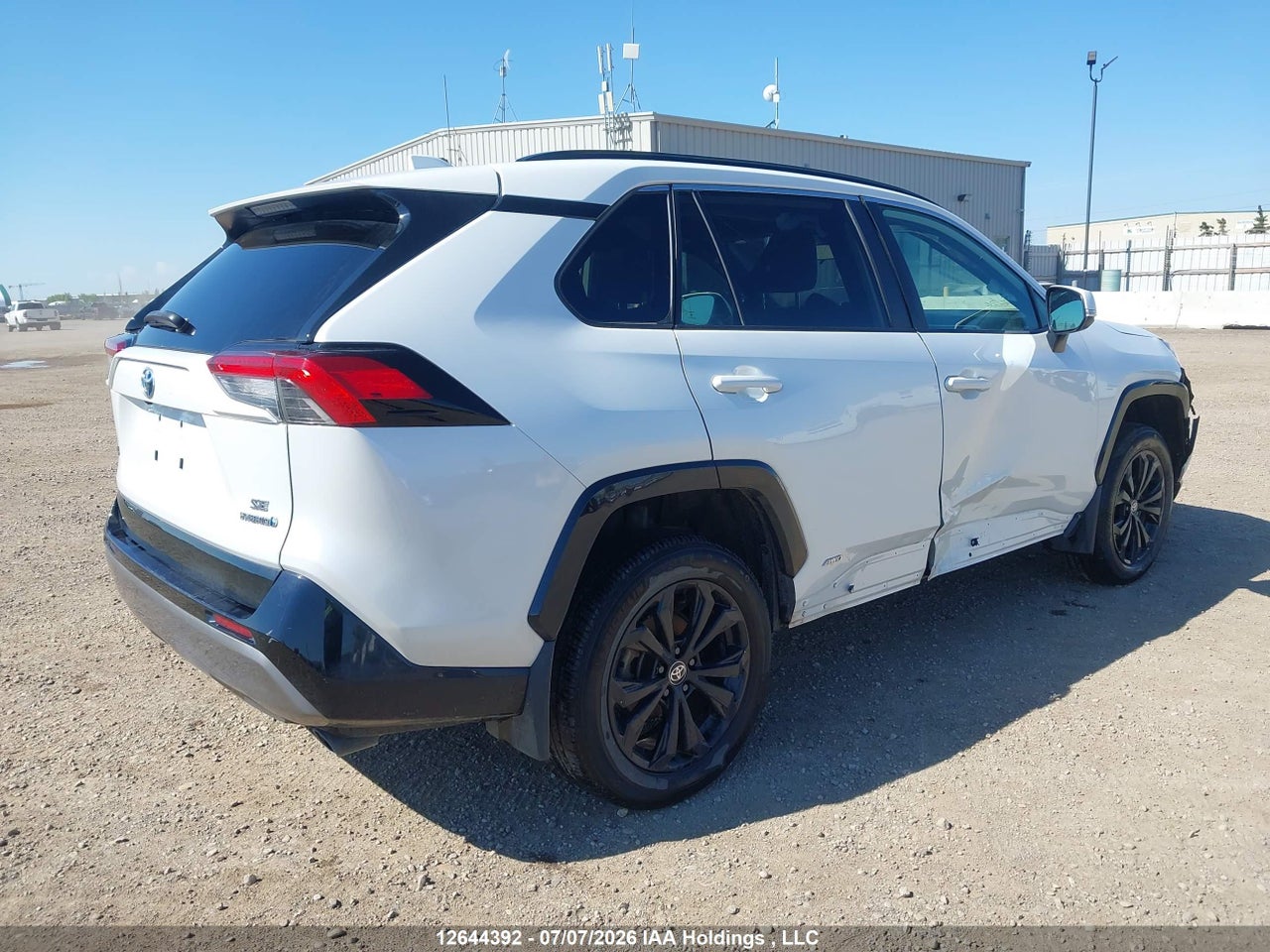 2023 TOYOTA RAV4 SE thumbnail 5