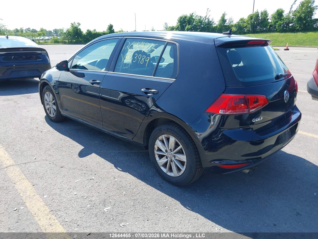 2016 VOLKSWAGEN GOLF thumbnail 4