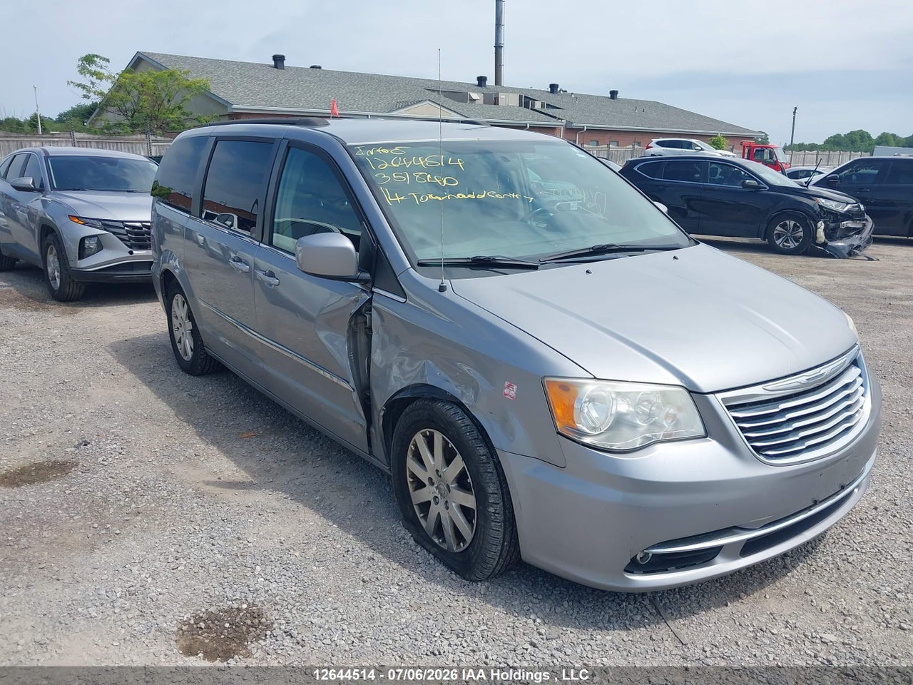 2014 CHRYSLER TOWN & COUNTRY thumbnail 7