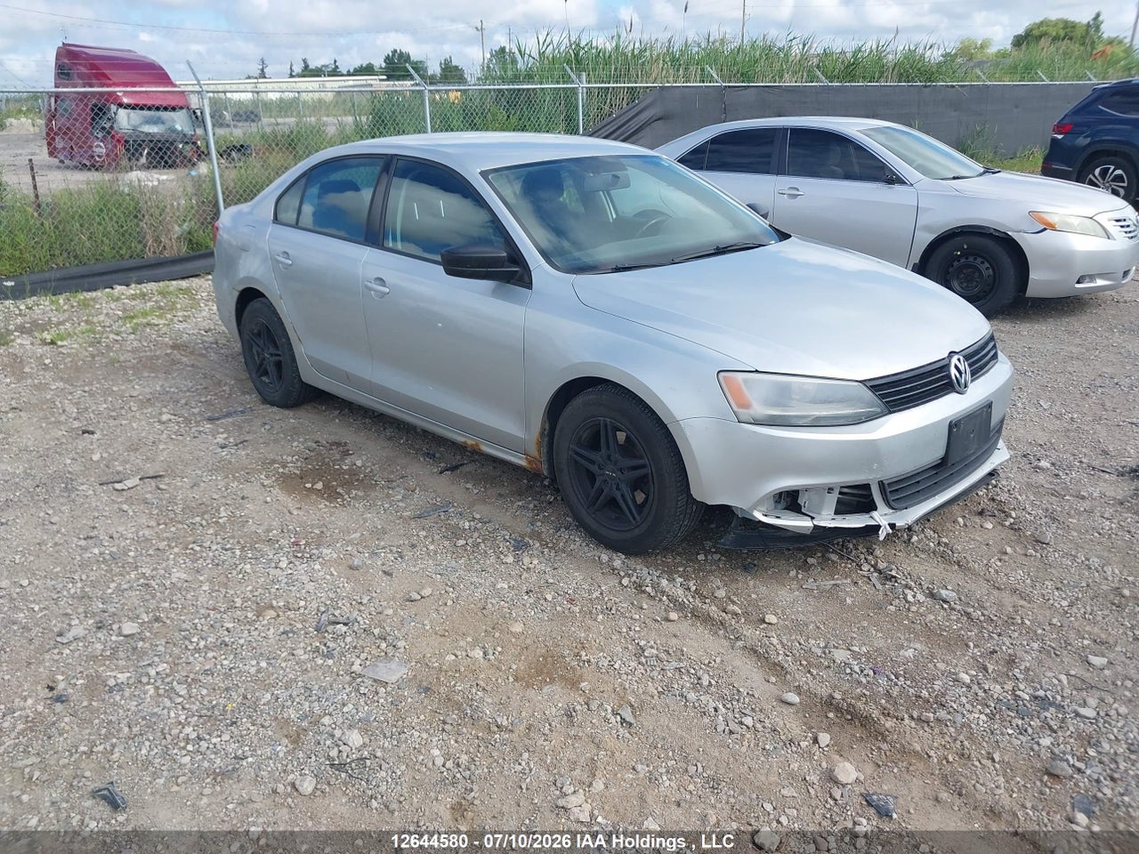 2011 VOLKSWAGEN JETTA S thumbnail 2