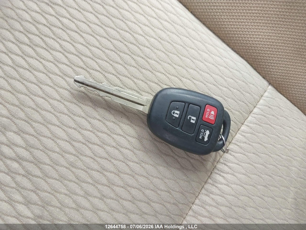 2017 TOYOTA COROLLA LE thumbnail 12
