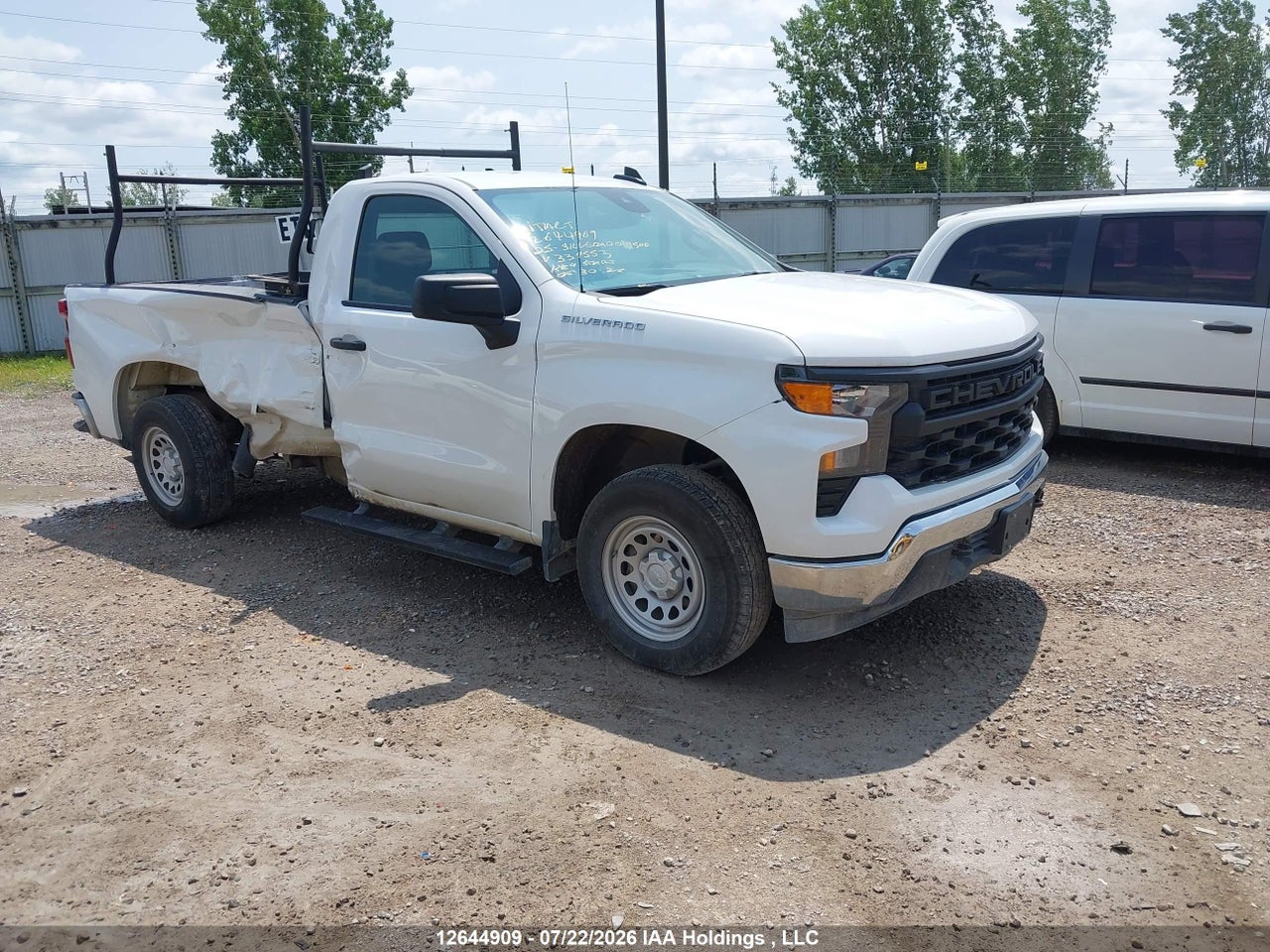 2025 CHEVROLET Silverado C1500 thumbnail 2