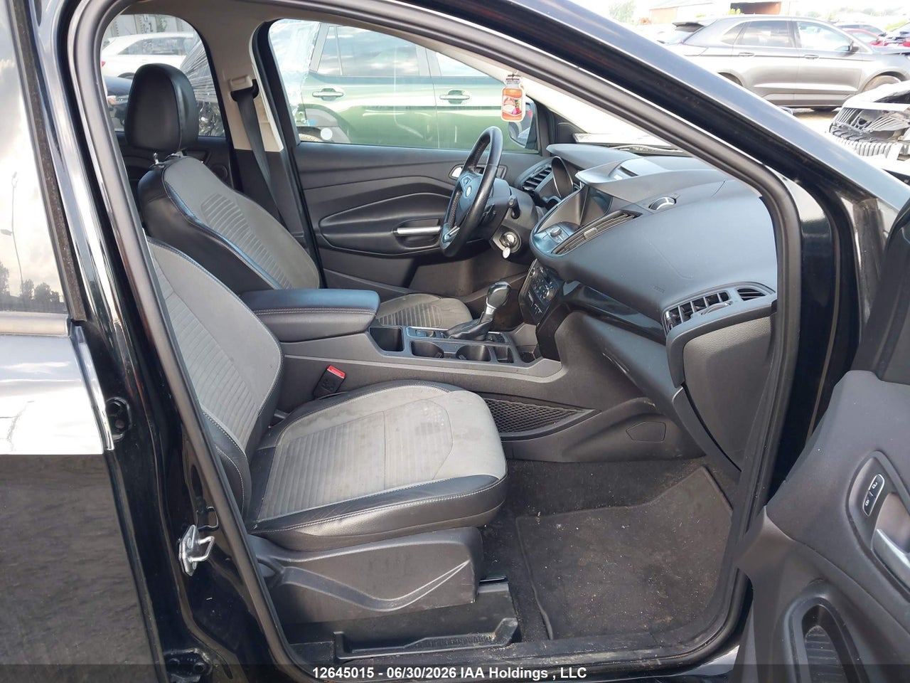 2017 FORD ESCAPE thumbnail 6