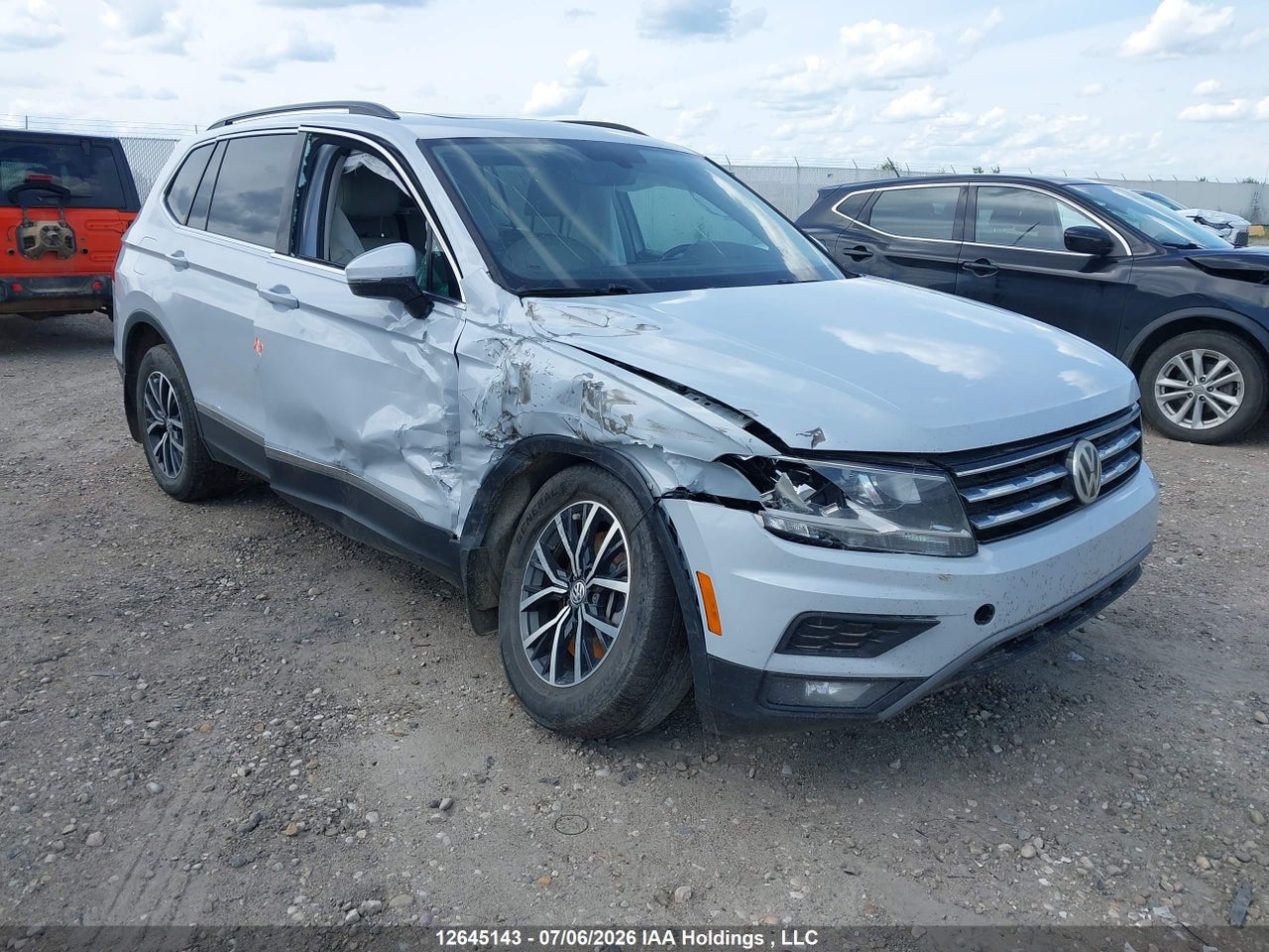 2018 VOLKSWAGEN TIGUAN COMFORTLINE thumbnail 2