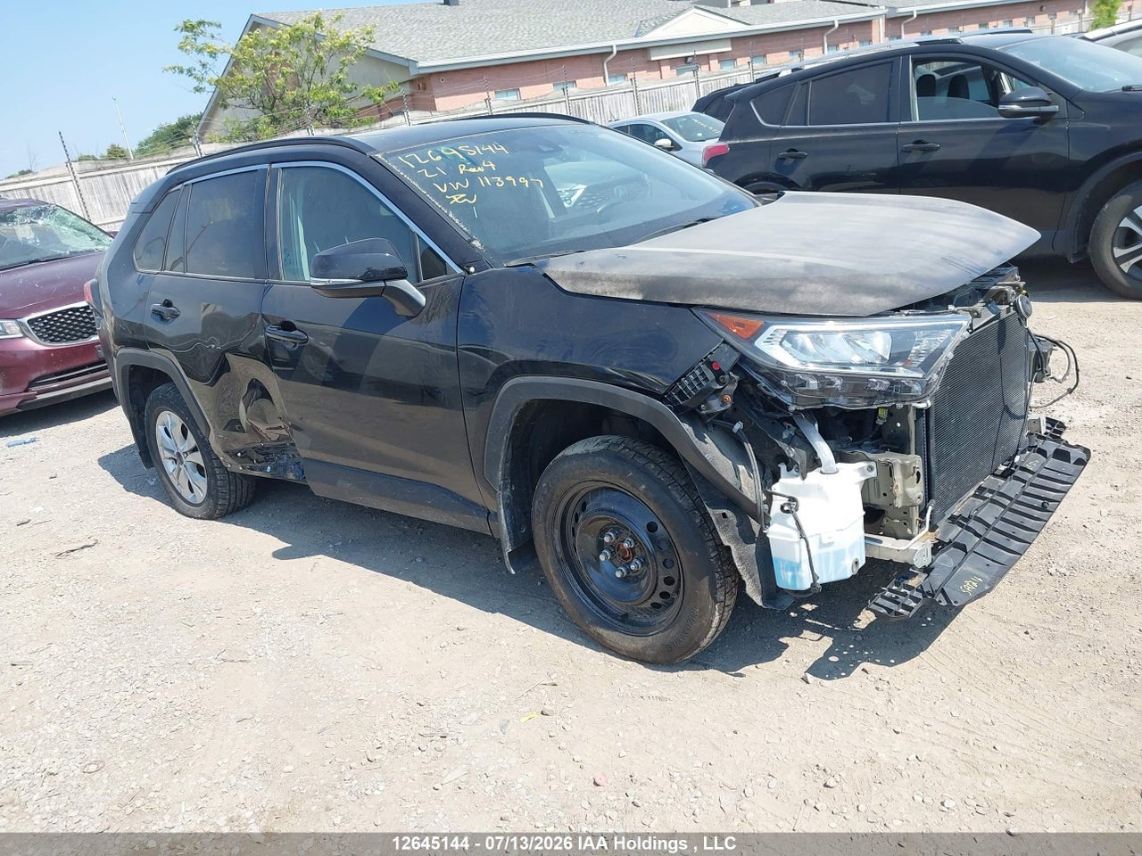 2021 TOYOTA RAV4 XLE thumbnail 2