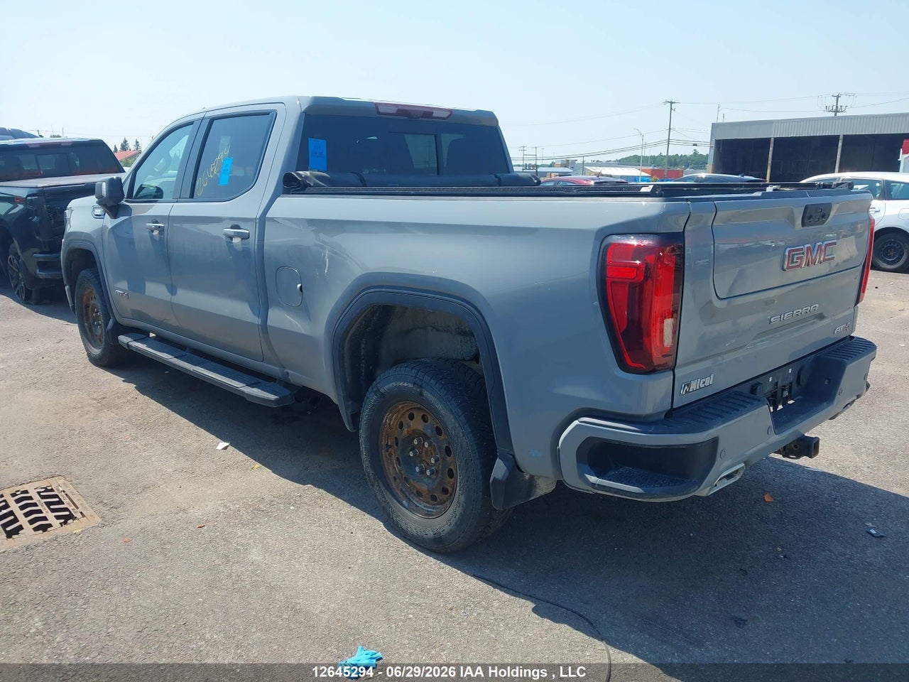2024 GMC SIERRA K1500 AT4 thumbnail 4