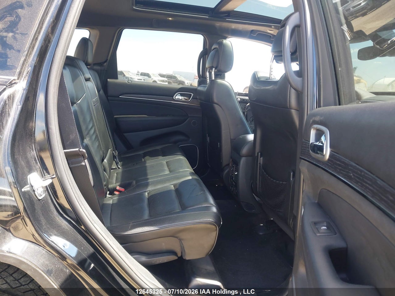 2018 JEEP GRAND CHEROKEE OVERLAND thumbnail 9