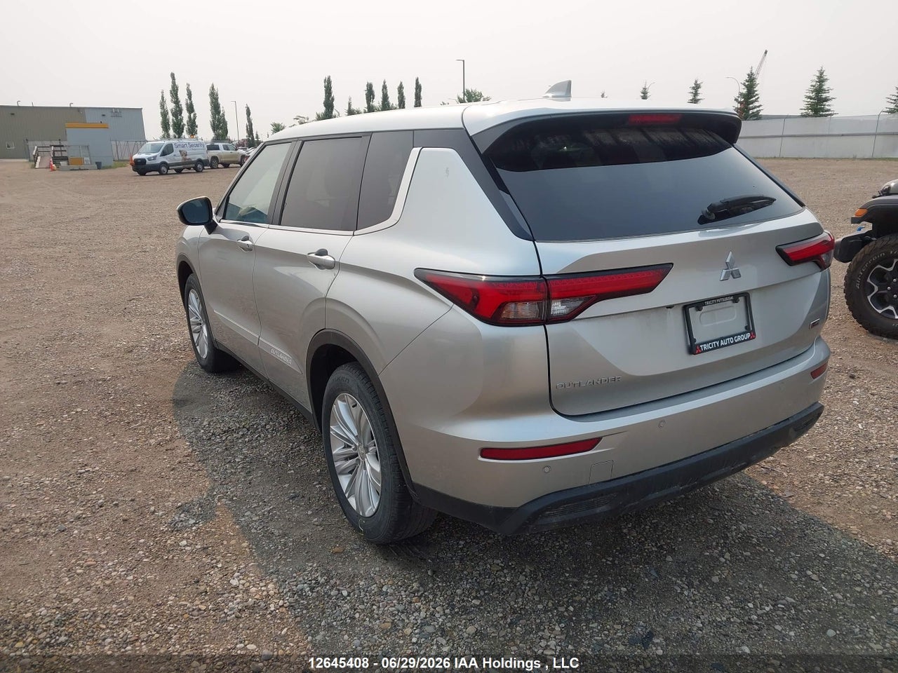 2024 MITSUBISHI OUTLANDER ES thumbnail 4