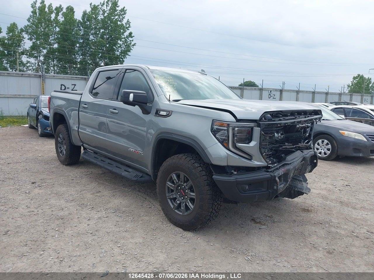 2026 GMC SIERRA K1500 AT4X thumbnail 2
