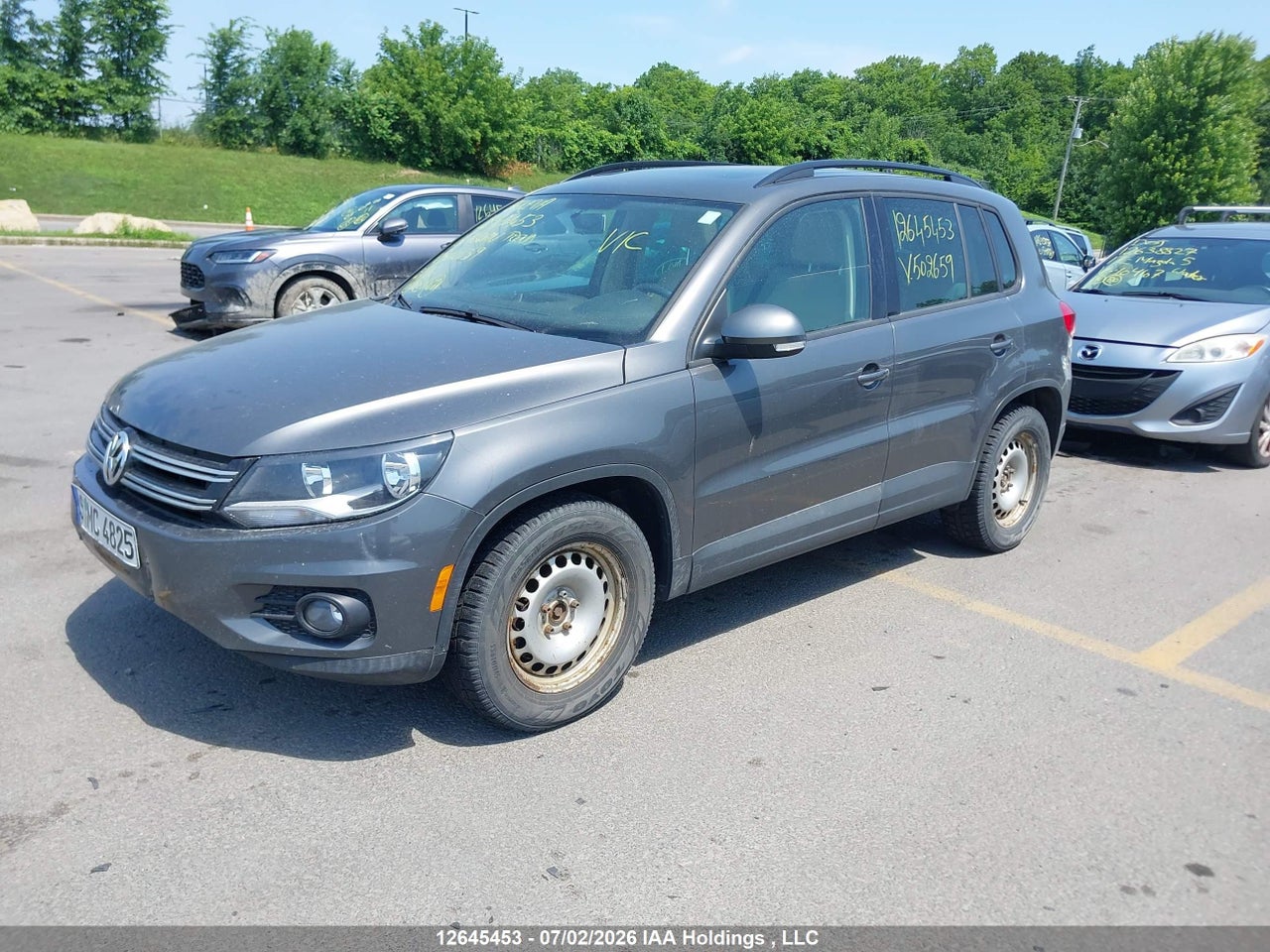 2015 VOLKSWAGEN TIGUAN COMFORTLINE/HIGHLINE/SPECIAL EDITION/TRENDLINE thumbnail 3