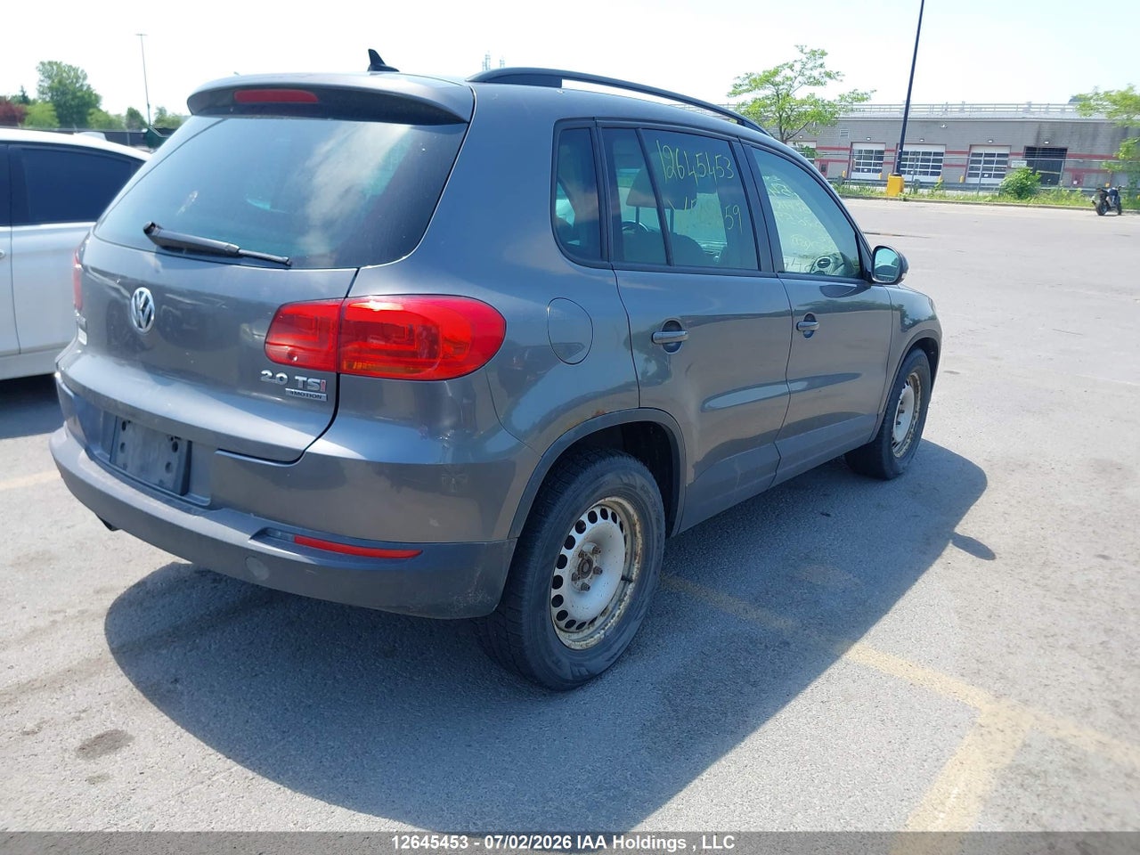 2015 VOLKSWAGEN TIGUAN COMFORTLINE/HIGHLINE/SPECIAL EDITION/TRENDLINE thumbnail 5