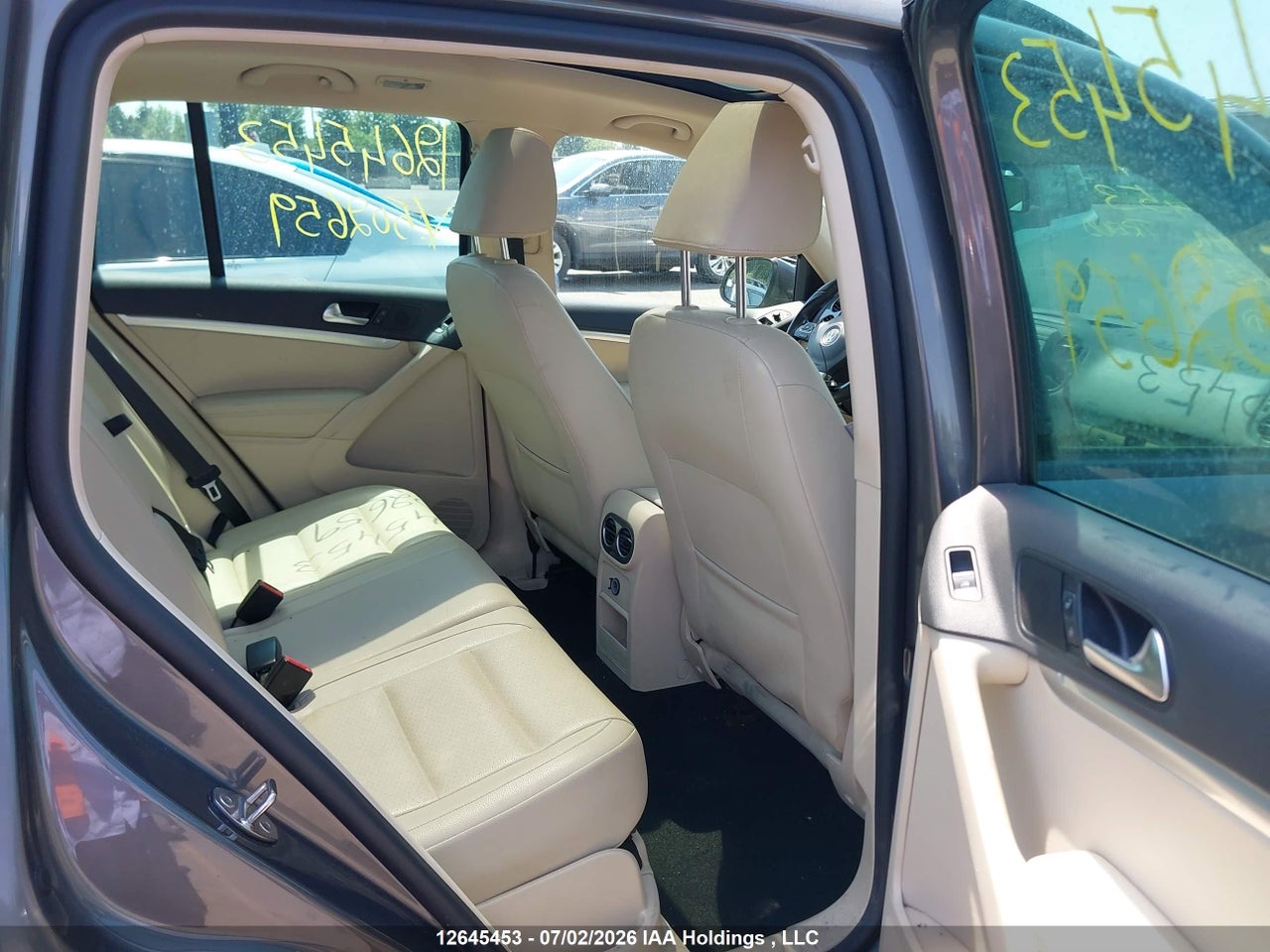 2015 VOLKSWAGEN TIGUAN COMFORTLINE/HIGHLINE/SPECIAL EDITION/TRENDLINE thumbnail 9