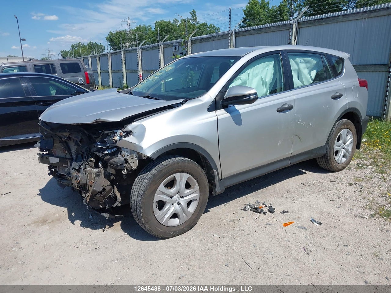 2013 TOYOTA RAV4 LE thumbnail 3