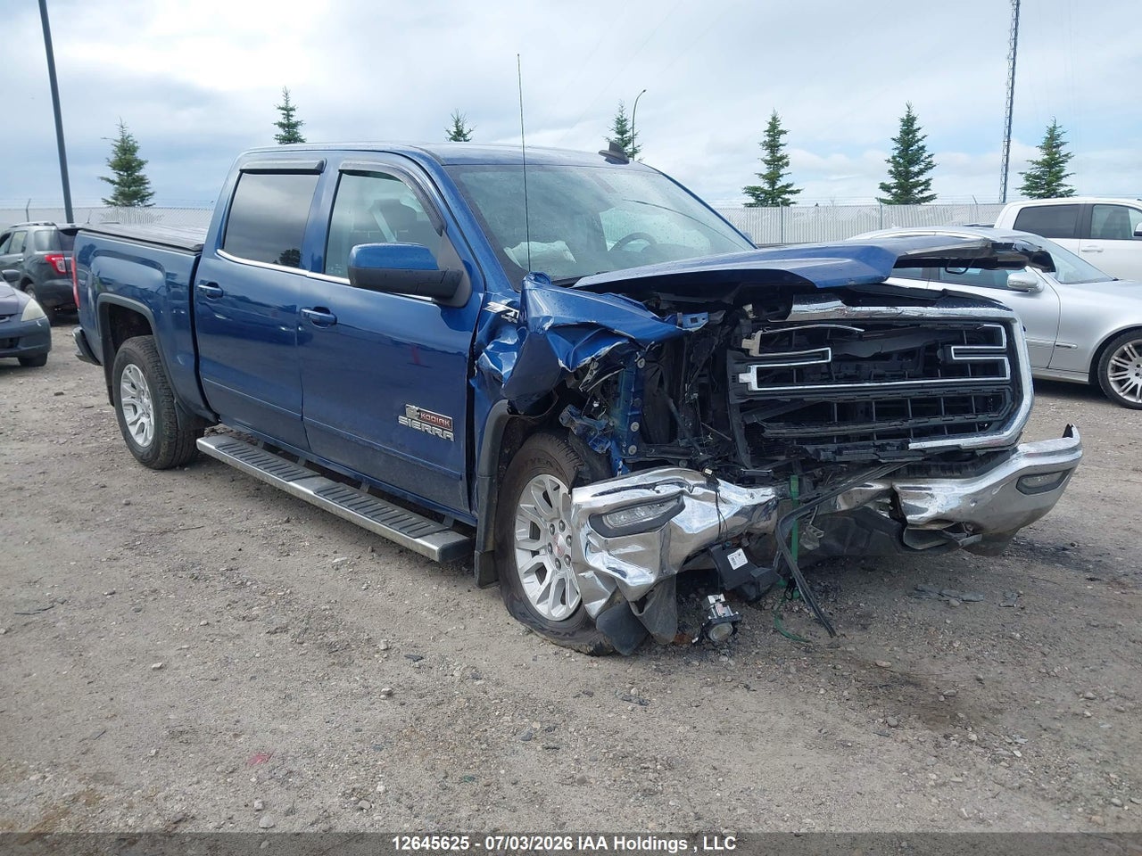 2017 GMC SIERRA 1500 SLE thumbnail 2