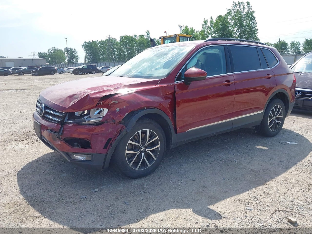 2021 VOLKSWAGEN TIGUAN thumbnail 3