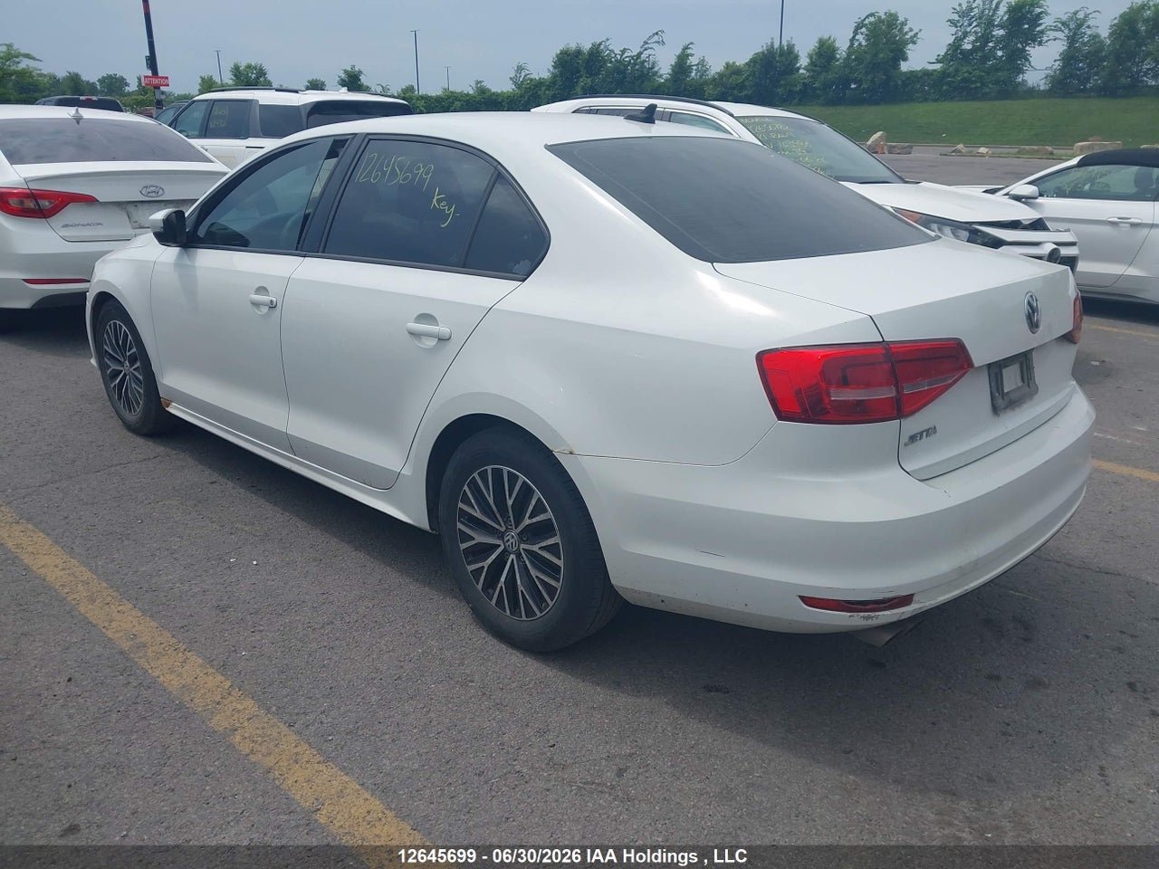 2015 VOLKSWAGEN JETTA S thumbnail 4