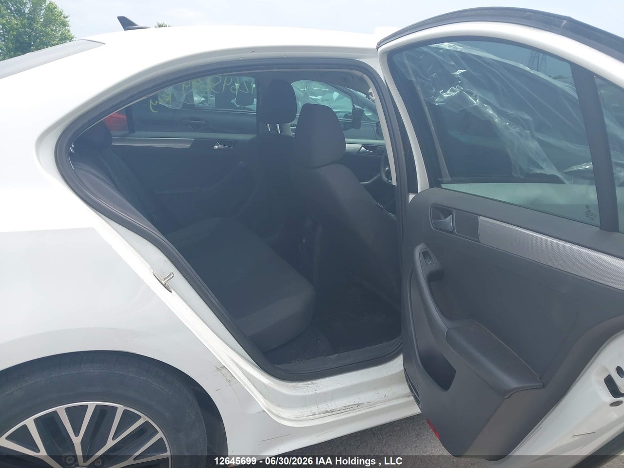 2015 VOLKSWAGEN JETTA S thumbnail 9