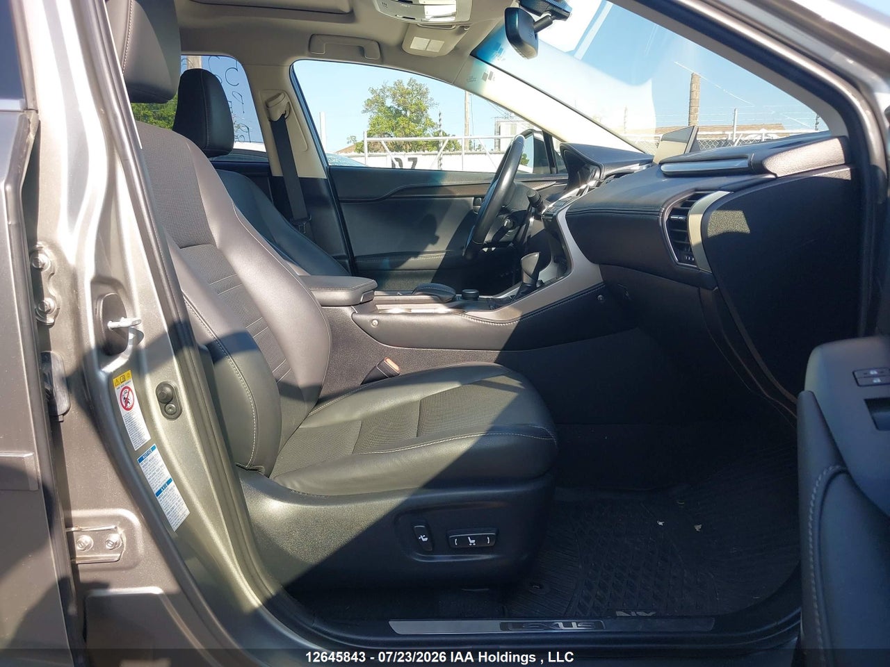 2017 LEXUS NX 200T/BASE/F SPORT thumbnail 6