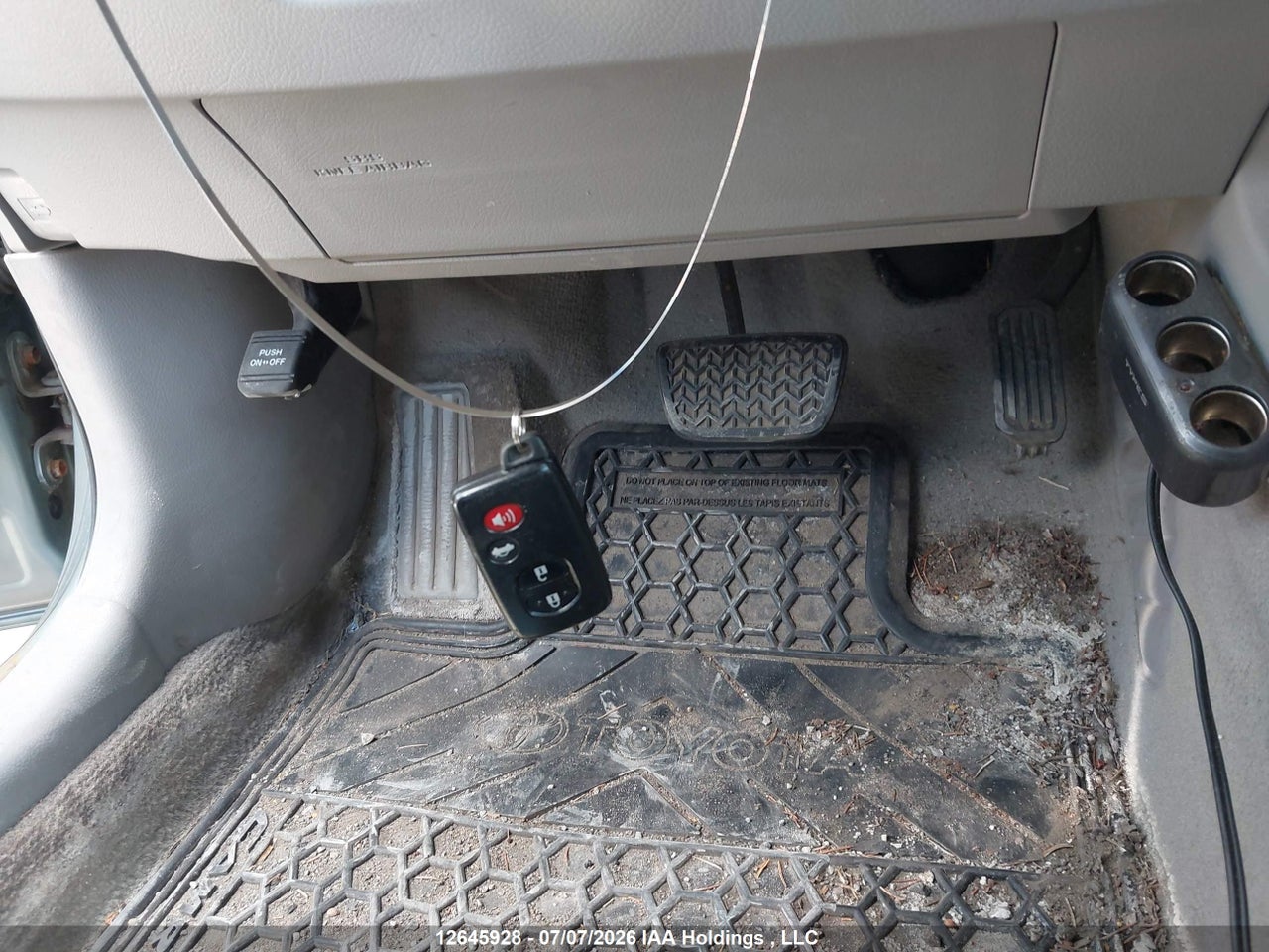 2011 TOYOTA CAMRY HYBRID thumbnail 11